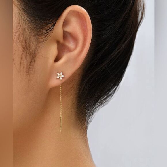 Dainty flower earrings #1394 - Picture 1 of 4